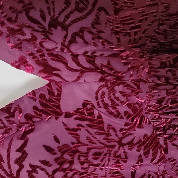 Paris Hues Flocked Feel Babydol Dress w/ Bell Sleeves purple/burgundy sz XL - Picture 4 of 16